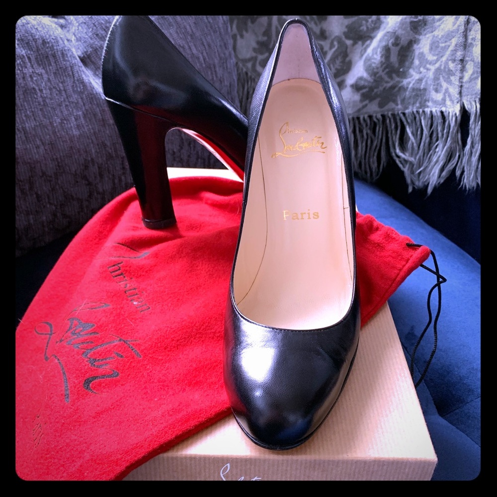 Classic Christian Louboutin Black Leather Pump